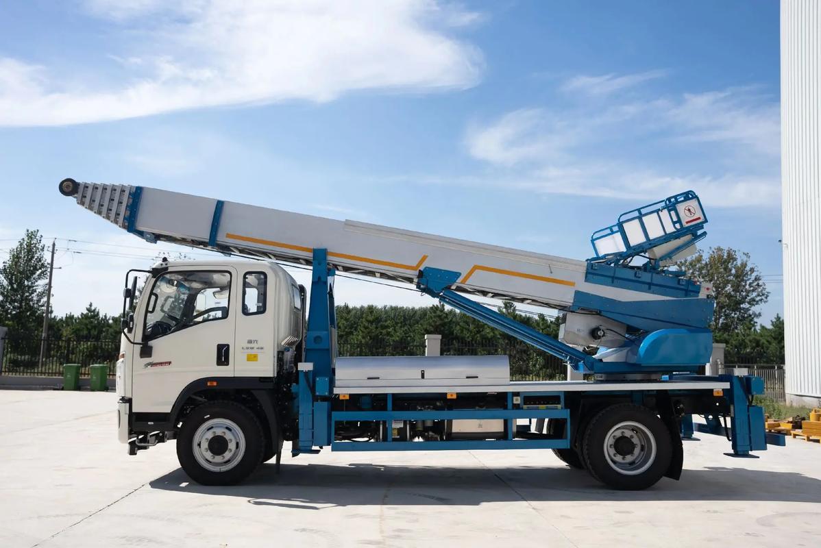 岱山县云梯上料车租赁费用